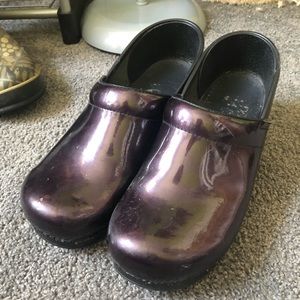 Size 41 purple Danskos